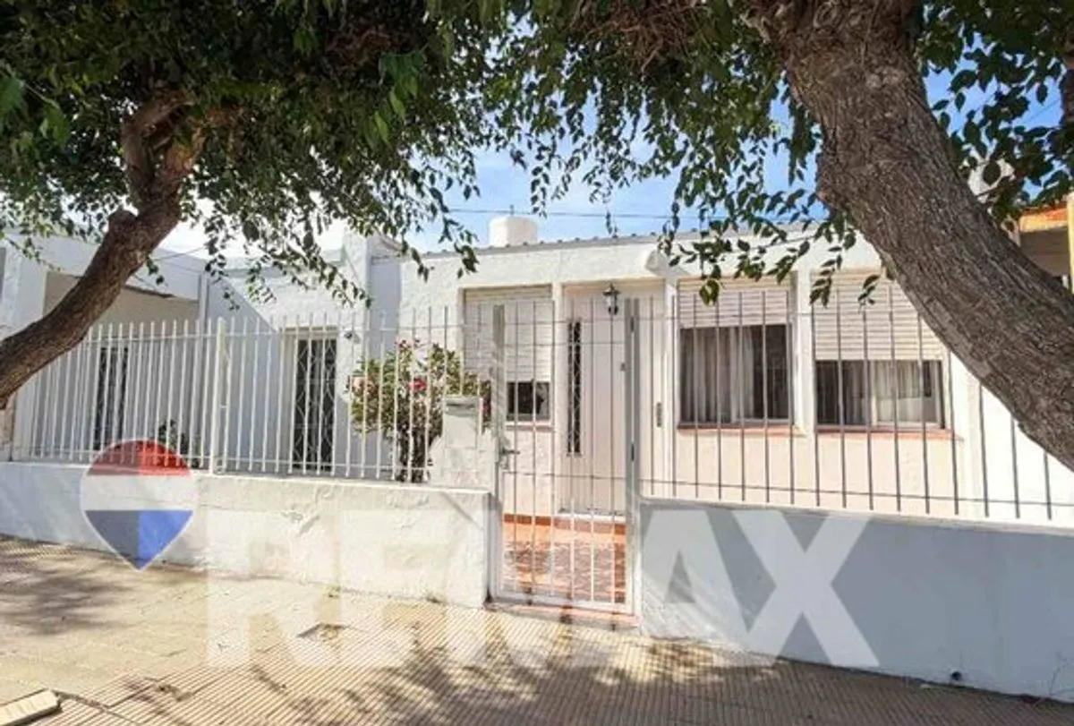 Casa en Atahualpa Yupanqui 500