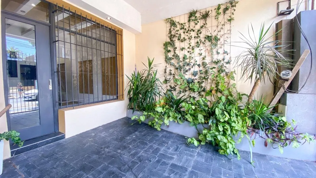 Local Comercial en Adolfo Alsina 1000