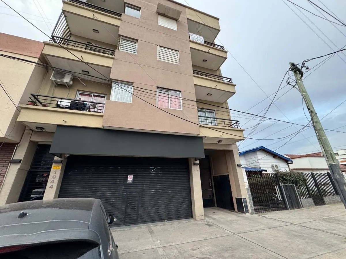 Departamento en Presidente Juan Domingo Perón 1000