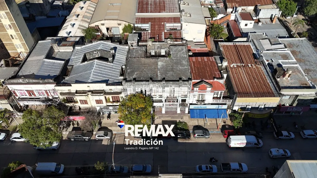 Local Comercial en Arturo Illia 400