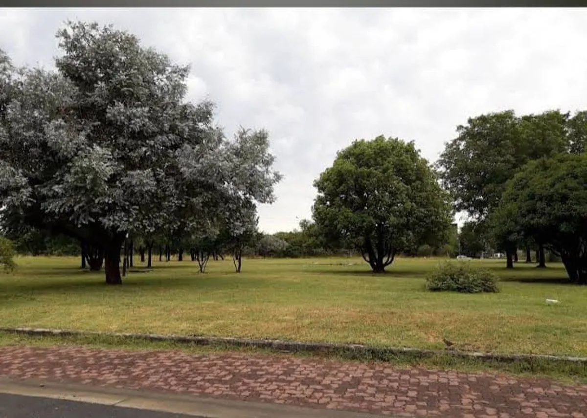 Lote en Primera Junta Esquina Julio Roca 600