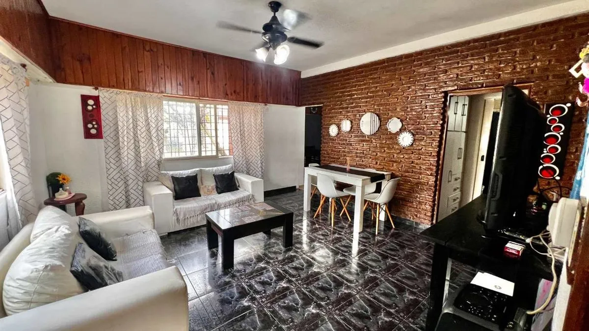 Casa en General Laguna 1500