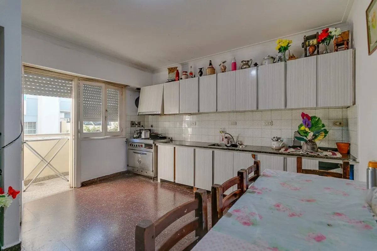 Casa en 25 E 32 y 33 100