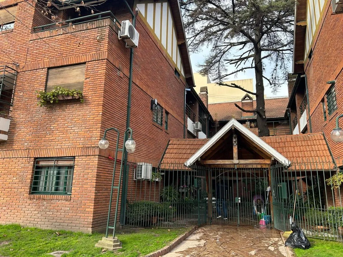 Departamento en Serrano 200