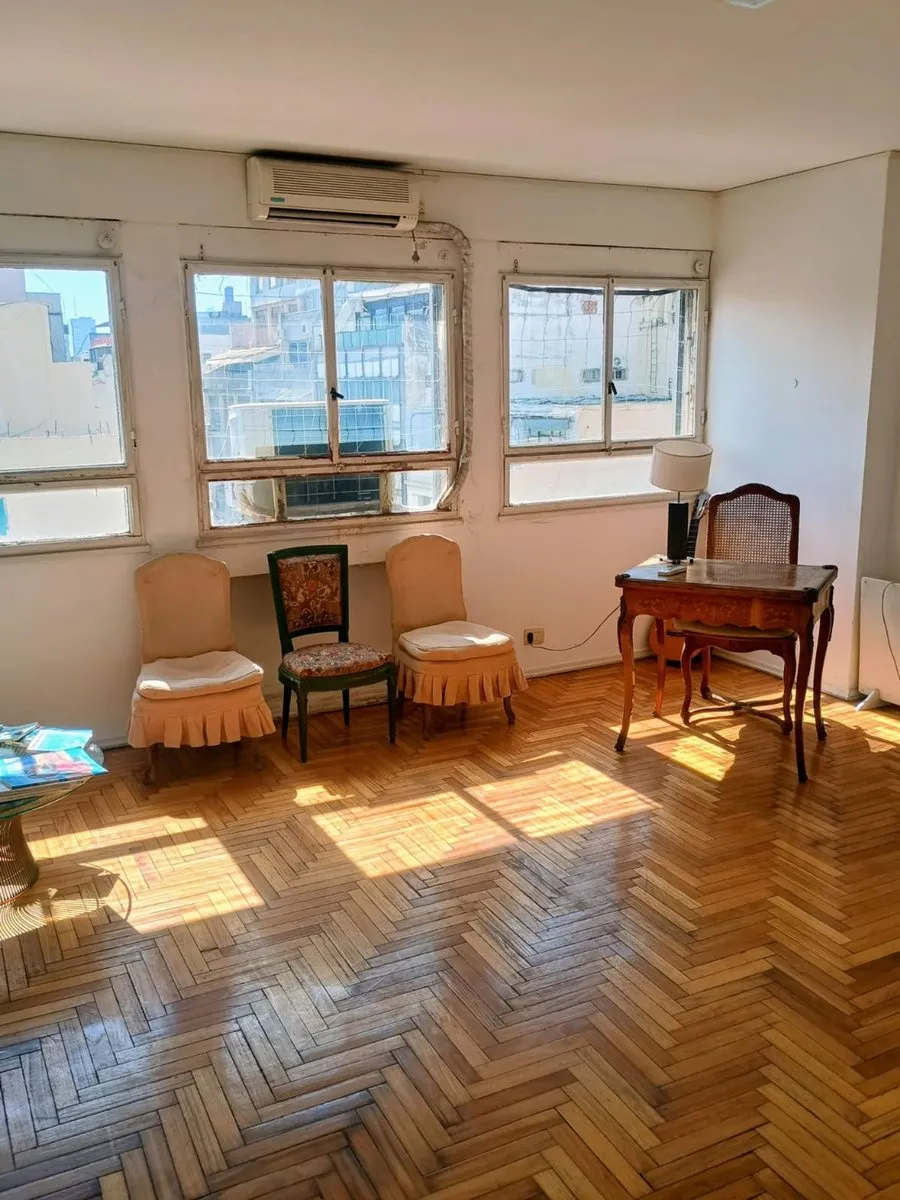 Departamento en Teniente General Juan Domingo Perón 1600