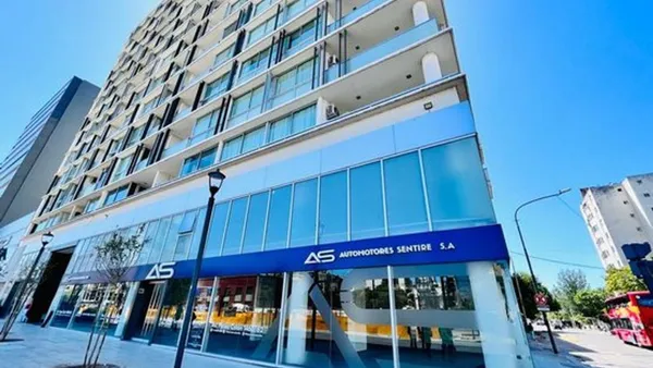 Local Comercial en Avenida Paseo Colón 1400