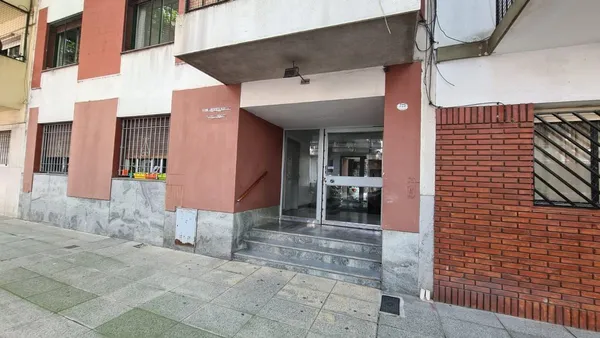 Departamento en Giribone 700