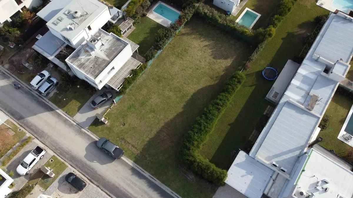 Lote en Calle 133 5400