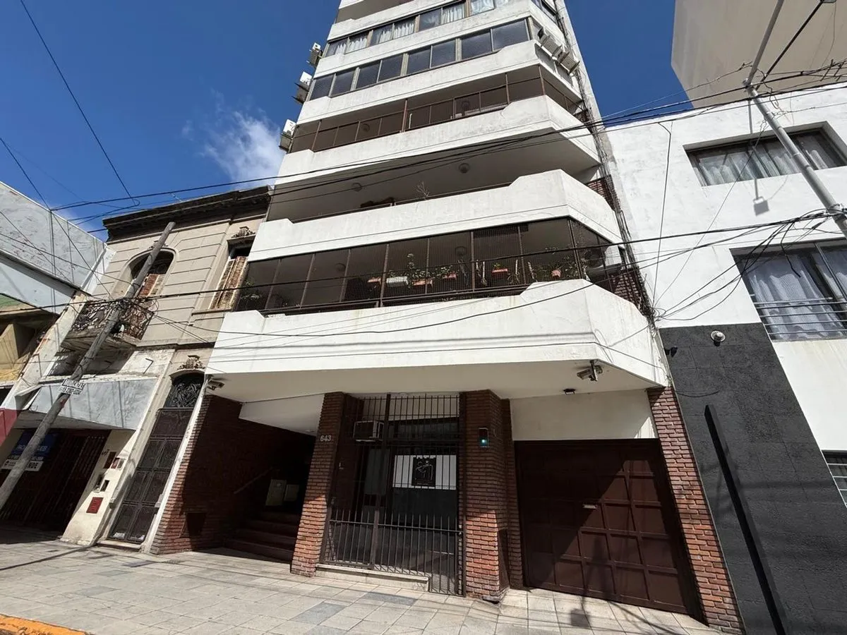 Departamento en Ingeniero Marconi 600