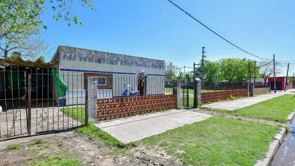 Casa en Calle 129 Esquina 41 3400