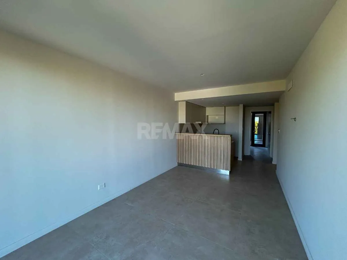 Departamento en San Martín 100