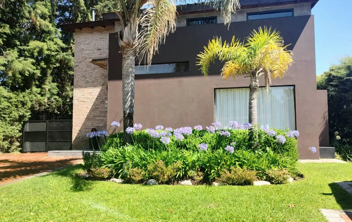 Casa en Los Manzanos 100