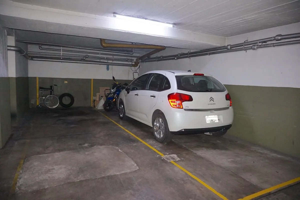 Cochera en Virrey Loreto 2400
