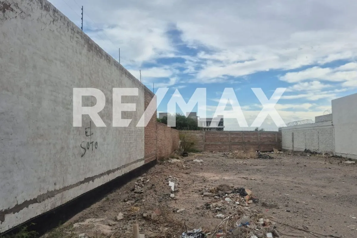 Lote en Los Maitenes 1200