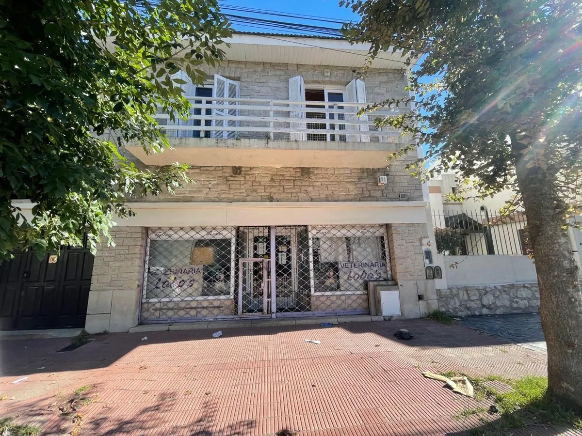 Casa en 12 de Octubre 4300