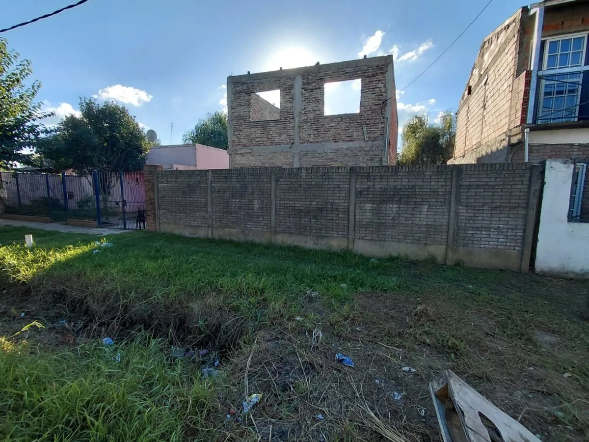 Lote en Santa Cruz 100
