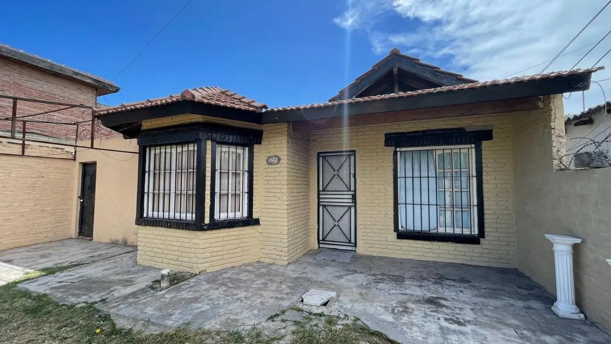 Casa en Intendente Juan Irigoin 4600