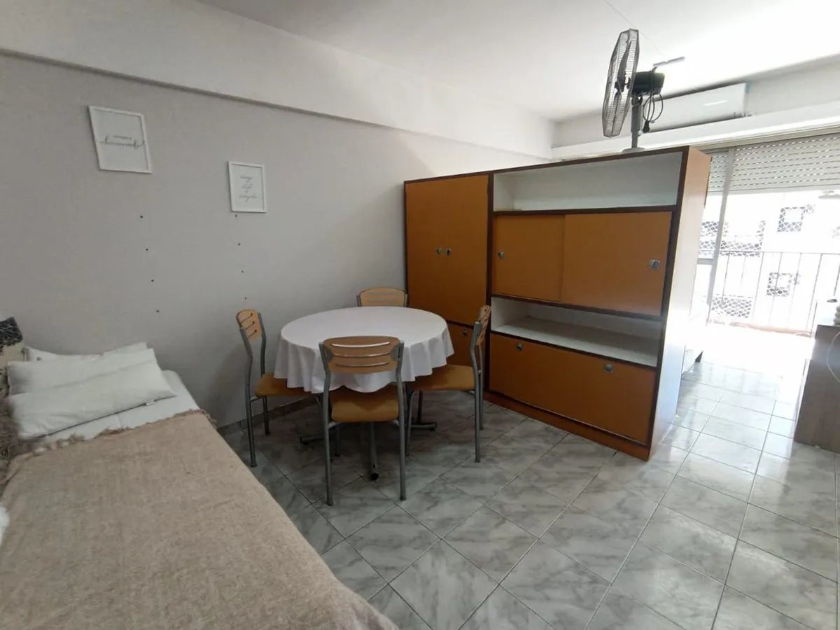 Departamento en Alberti 1500