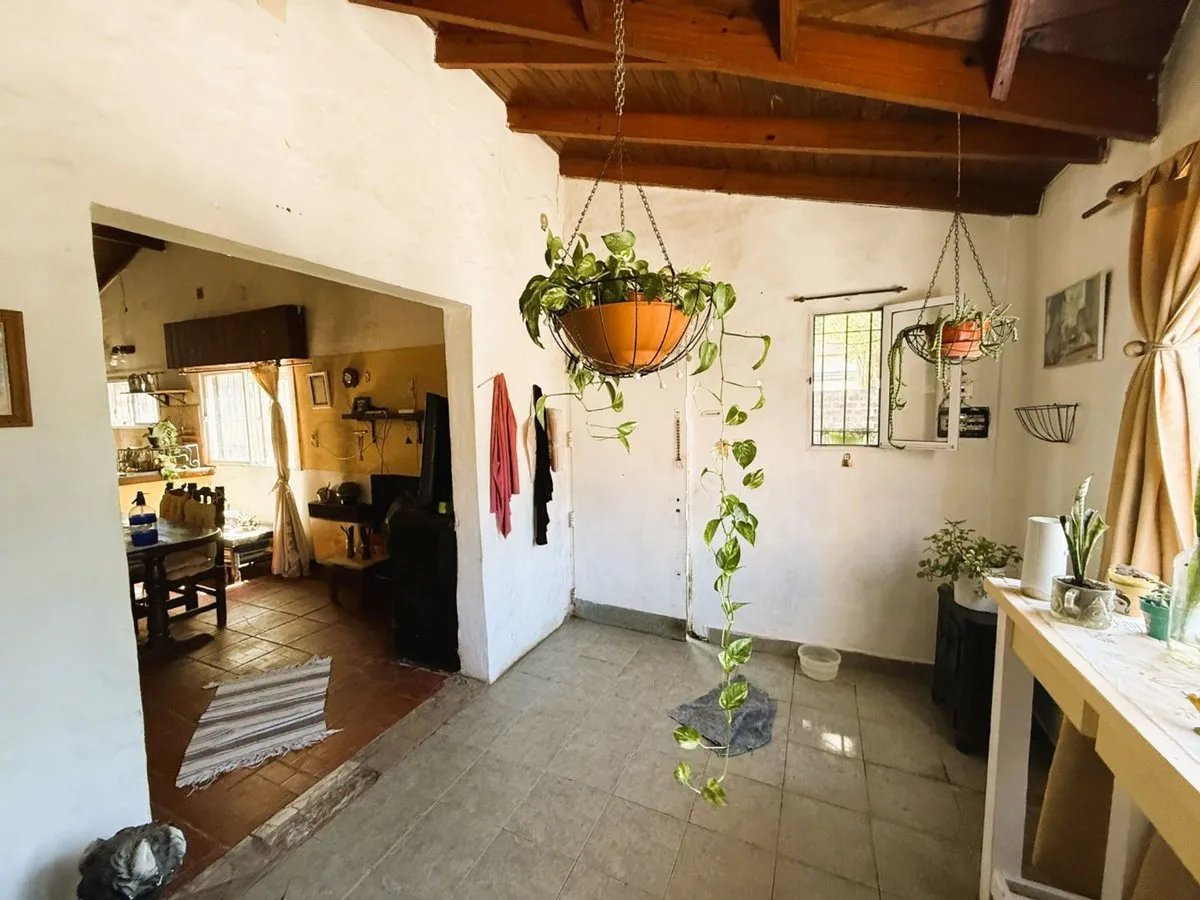 Casa en Las Azucenas 2300