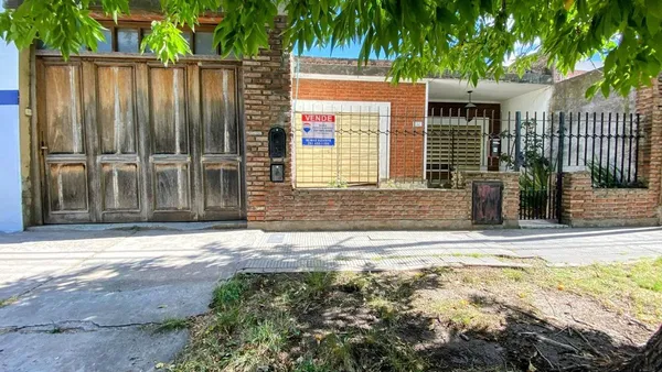 Casa en Zelarrayán 1400