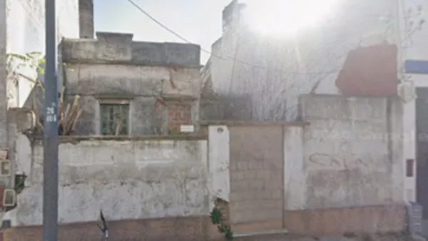 Lote en Pasaje el Quijote 2600