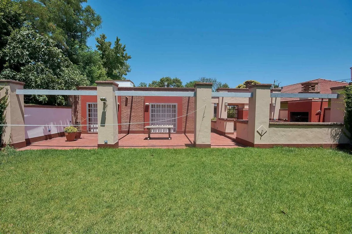 Casa en Daprotis 5700