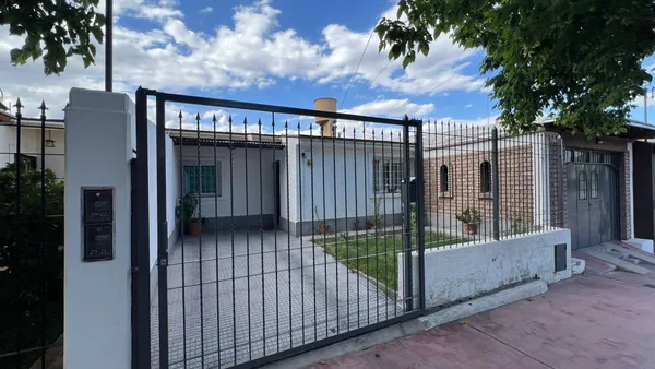 Casa en Pasteur 0