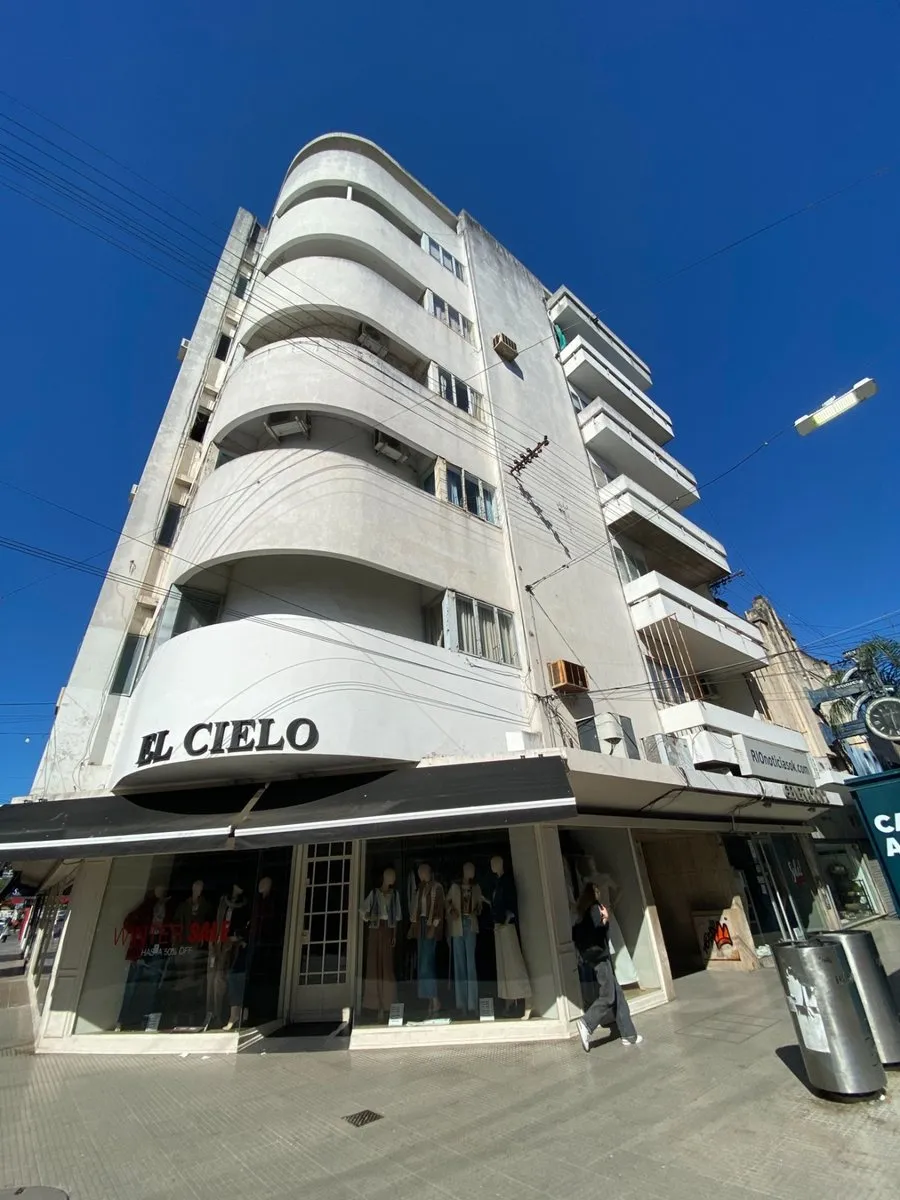Departamento en San Martín 2100