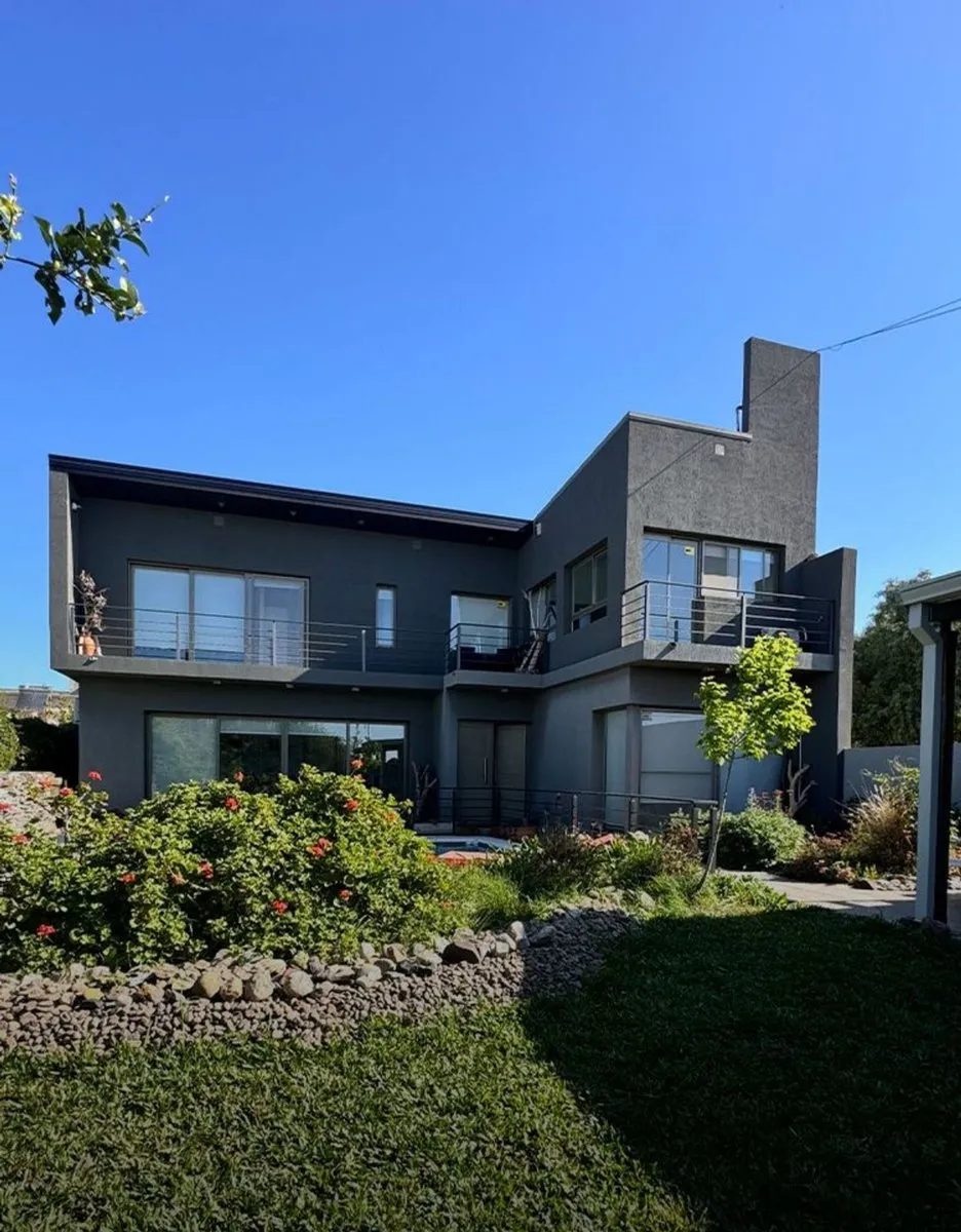Casa en Santa Cruz 2700
