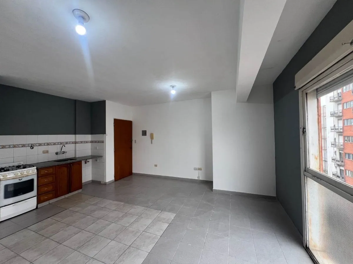 Departamento en 3 E/ Diagonal 80 y 47 700