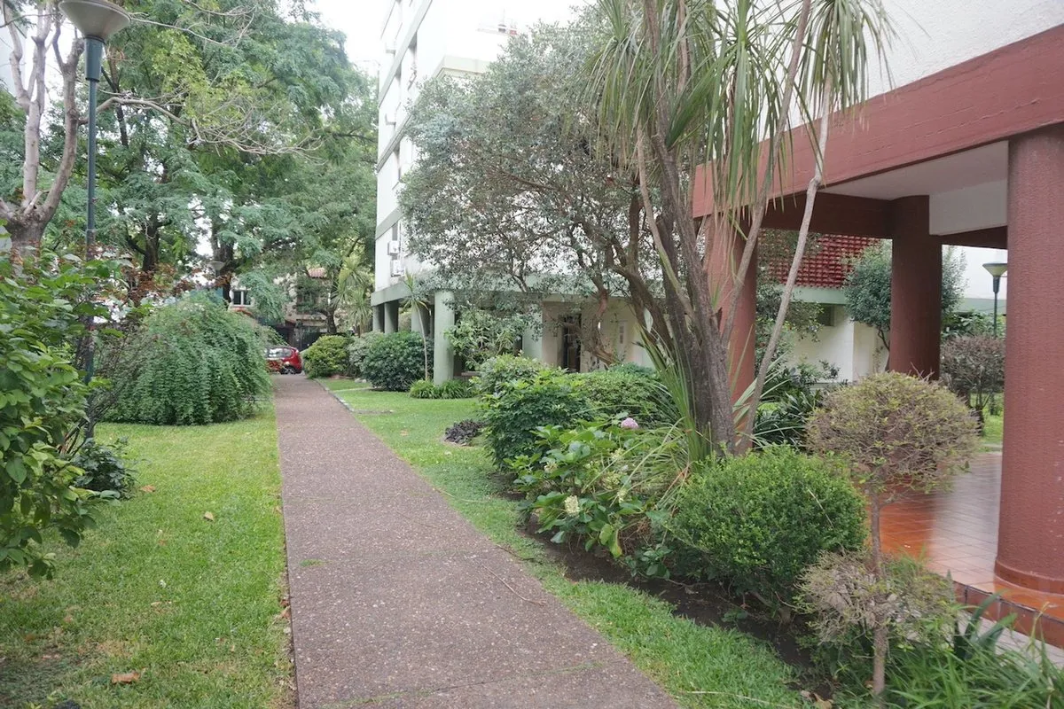 Departamento en Conde 1800