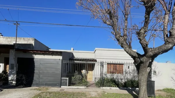 Casa en Del Busto 2300