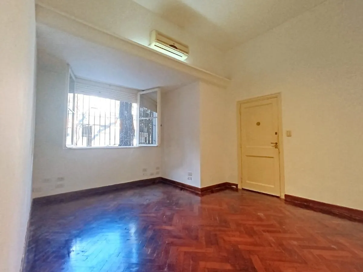 Departamento en Mariscal Antonio José de Sucre 2700
