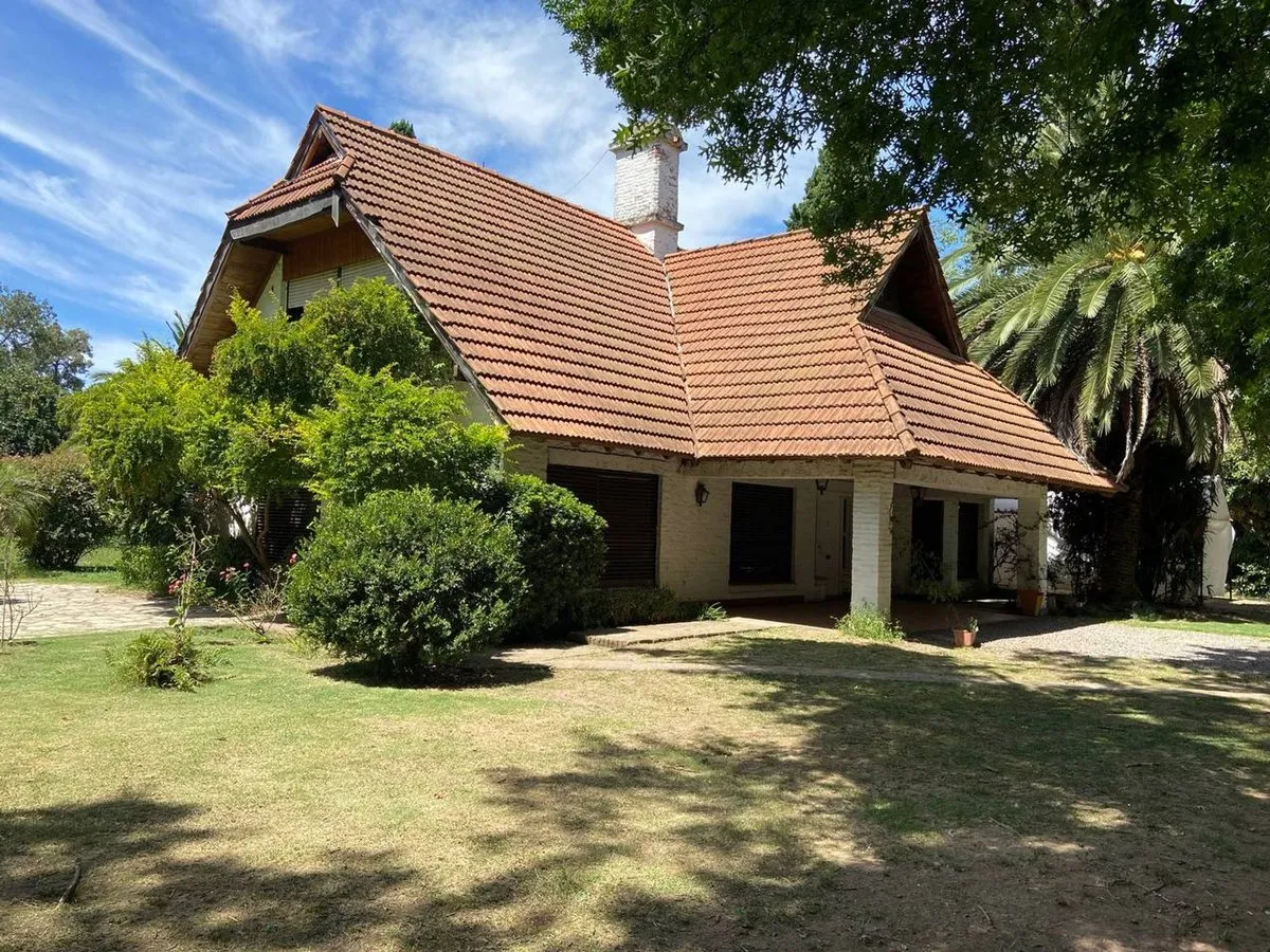 Casa en Martiniano Leguizamón 1800