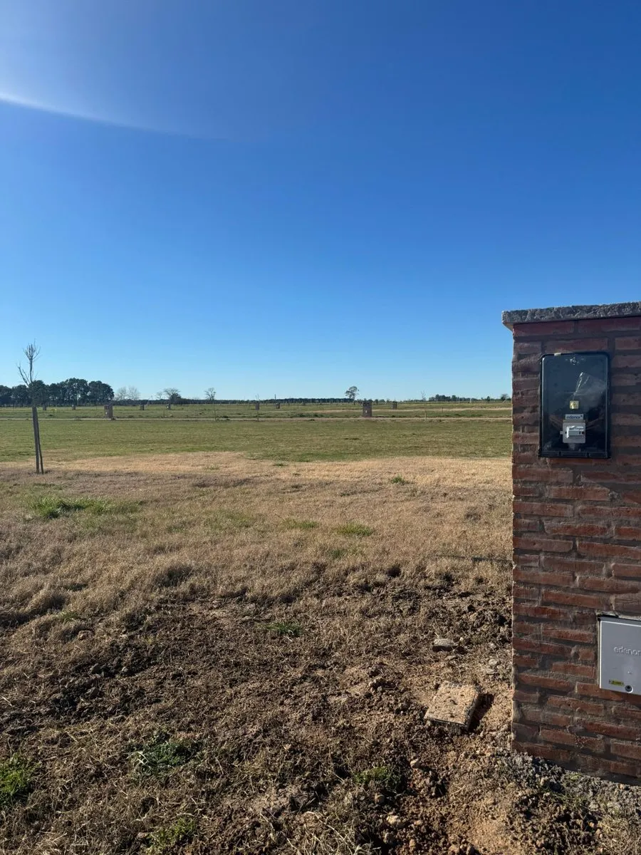 Lote en Acceso a Plomer S/N