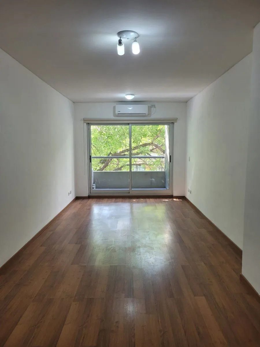 Departamento en Serrano 600