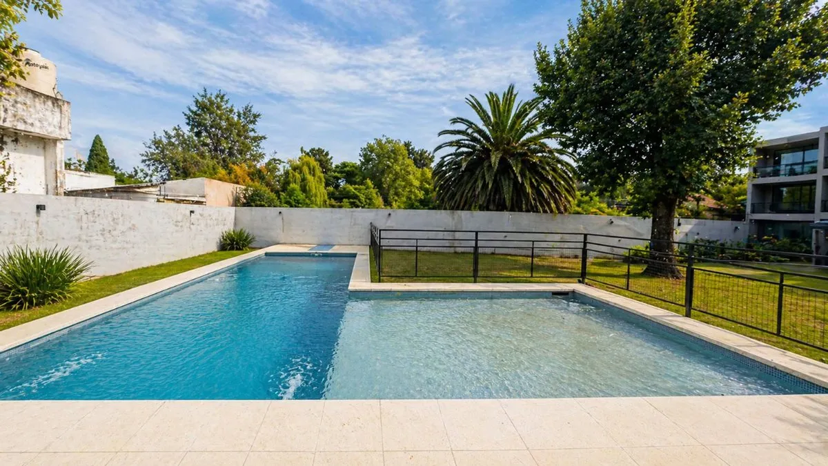 Departamento en Bouchard 1300