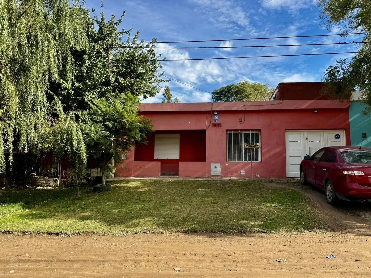 Casa en Eduardo Schiaffino 1500