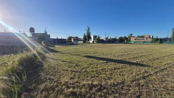 Lote en Ibarlucea 2700