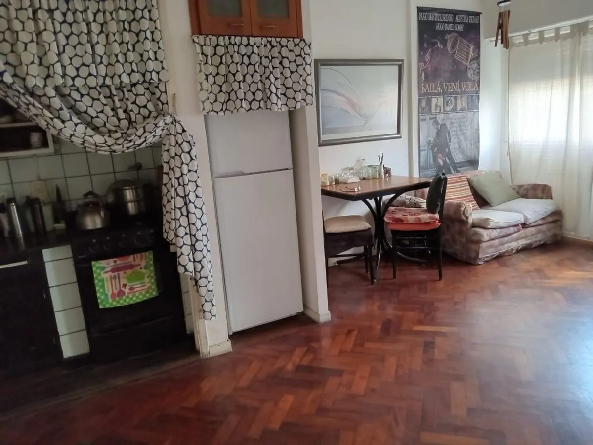 Departamento en Avenida Belgrano 200