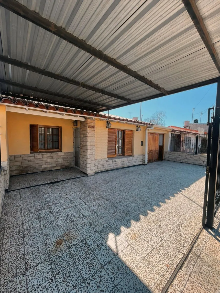 Casa en 1 de Mayo 1000