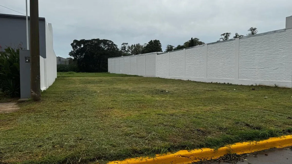 Lote en Las Colonias 800