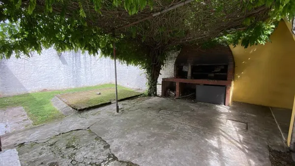 Casa en Chacabuco 1600