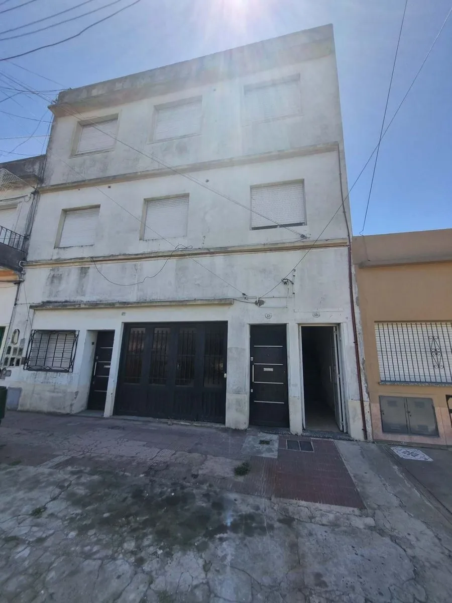 Departamento en Intendente Manuel Beguiristain 300
