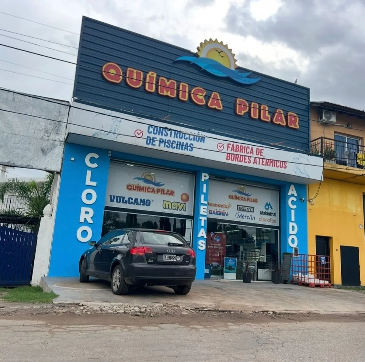 Local Comercial en Avenida 12 de Octubre 1600
