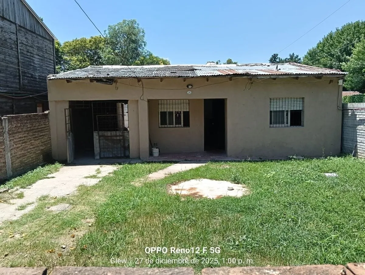 Casa en Gregorio de Laferrere 300
