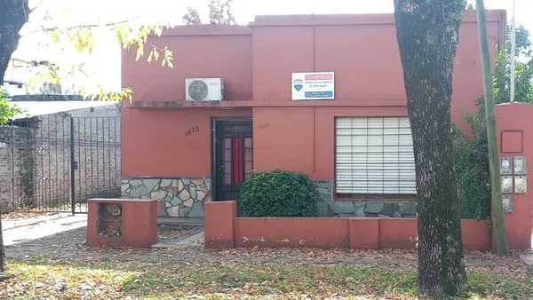 Casa en 25 de Mayo 1800