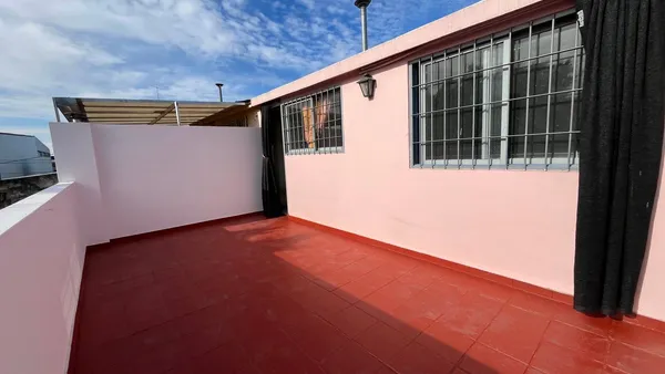 P H en Gobernador Valentín Vergara 4800
