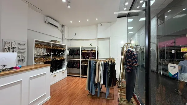 Local Comercial en Calle 8 Entre 48 y 49 800