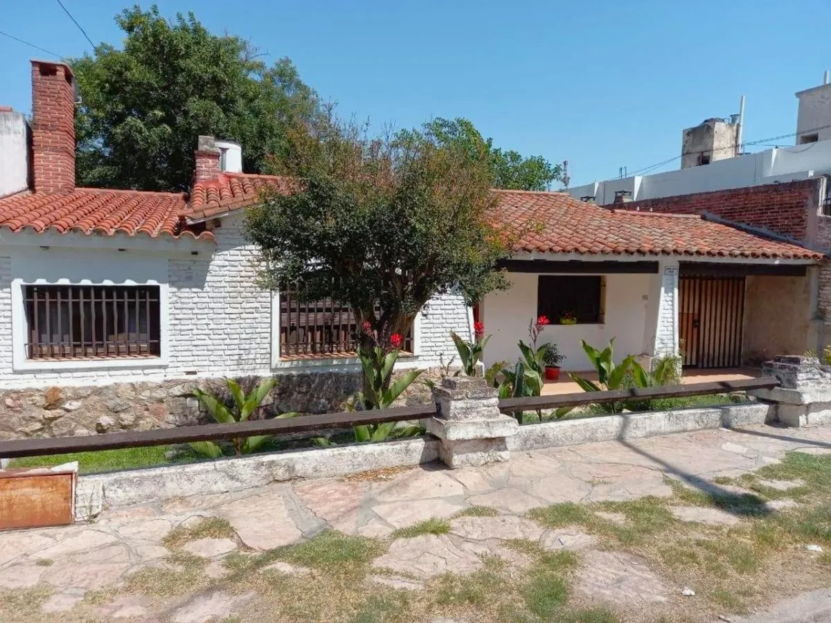 Casa en Juan Bautista Justo 400